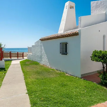 Golden Bay شقة إِستيبونا
